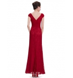 Красное вечернее платье с декором из бусин