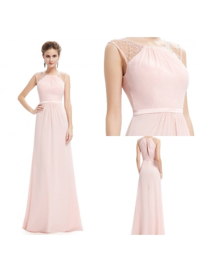 Платье нежного розового цвета с жемчужинами