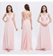 Розовое вечернее платье с V-образным вырезом 