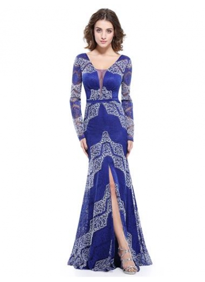 Платье из сине-белого кружева с разрезом 
