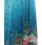Длинное платье из синего кружева с принтом