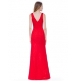 Гипюровое ярко красное длинное платье по фигуре