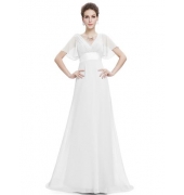 Длинное белоснежное платье с коротким рукавом