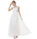 Белое длинное платье с аппликацией и бисером